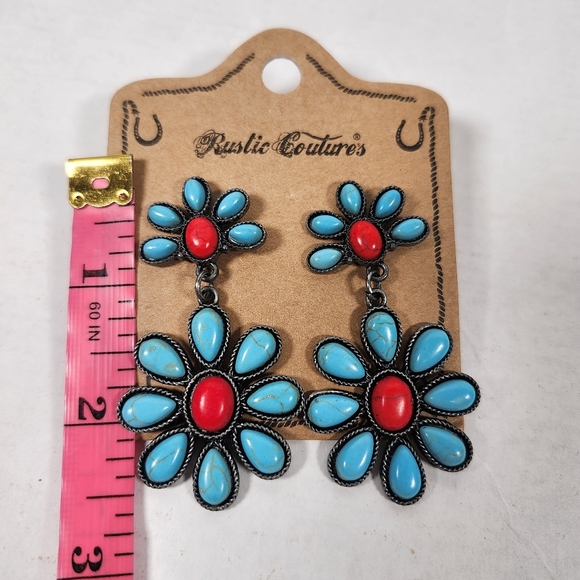 Rustic Couture's blue/red floral drop earrings - Picture 3 of 3